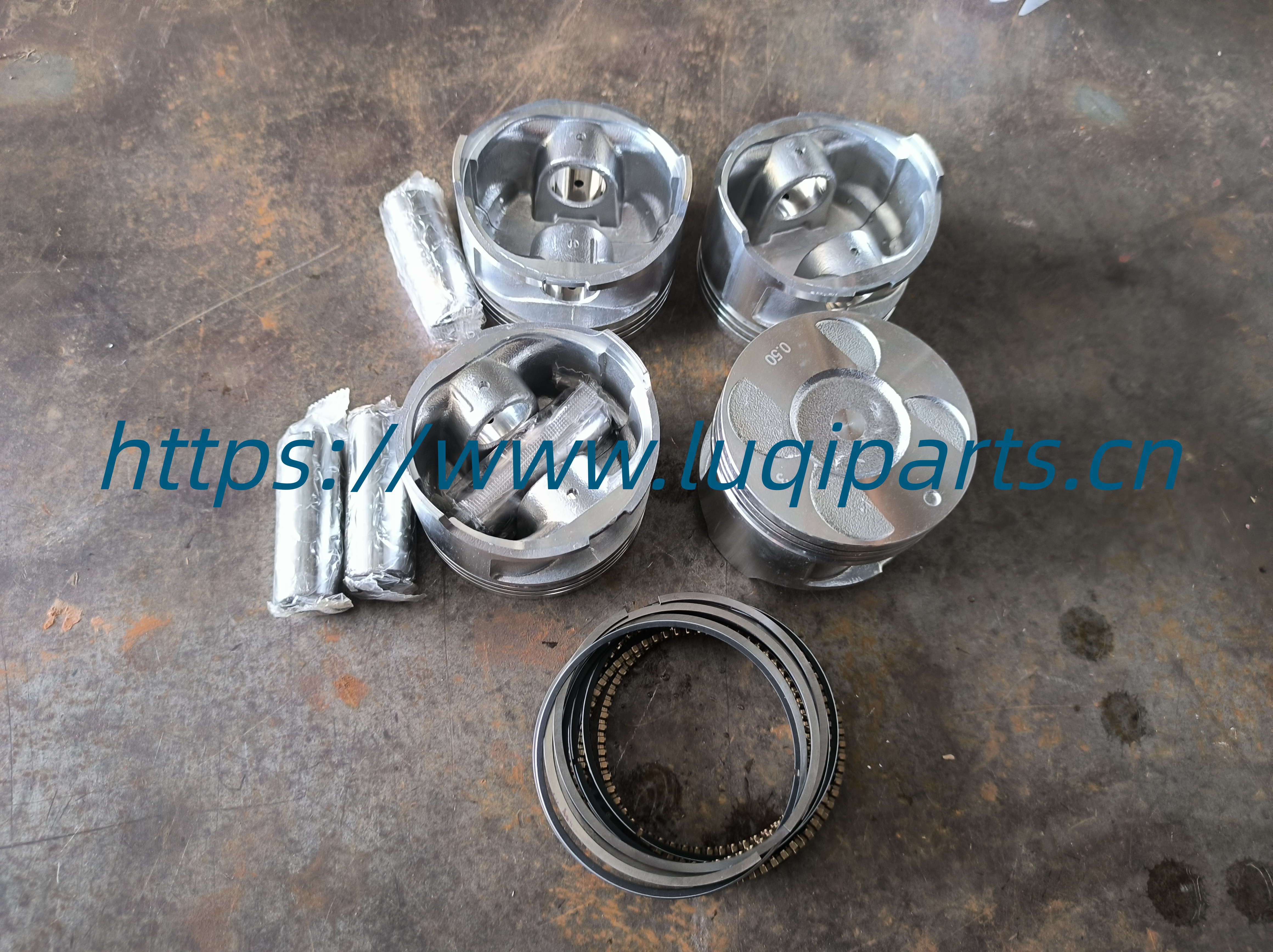 E020100112 Set of pistons +0.25 GEELY