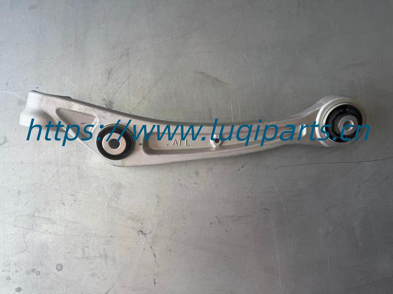 290405001 (290416001) Left suspension arm VOYAH FREE