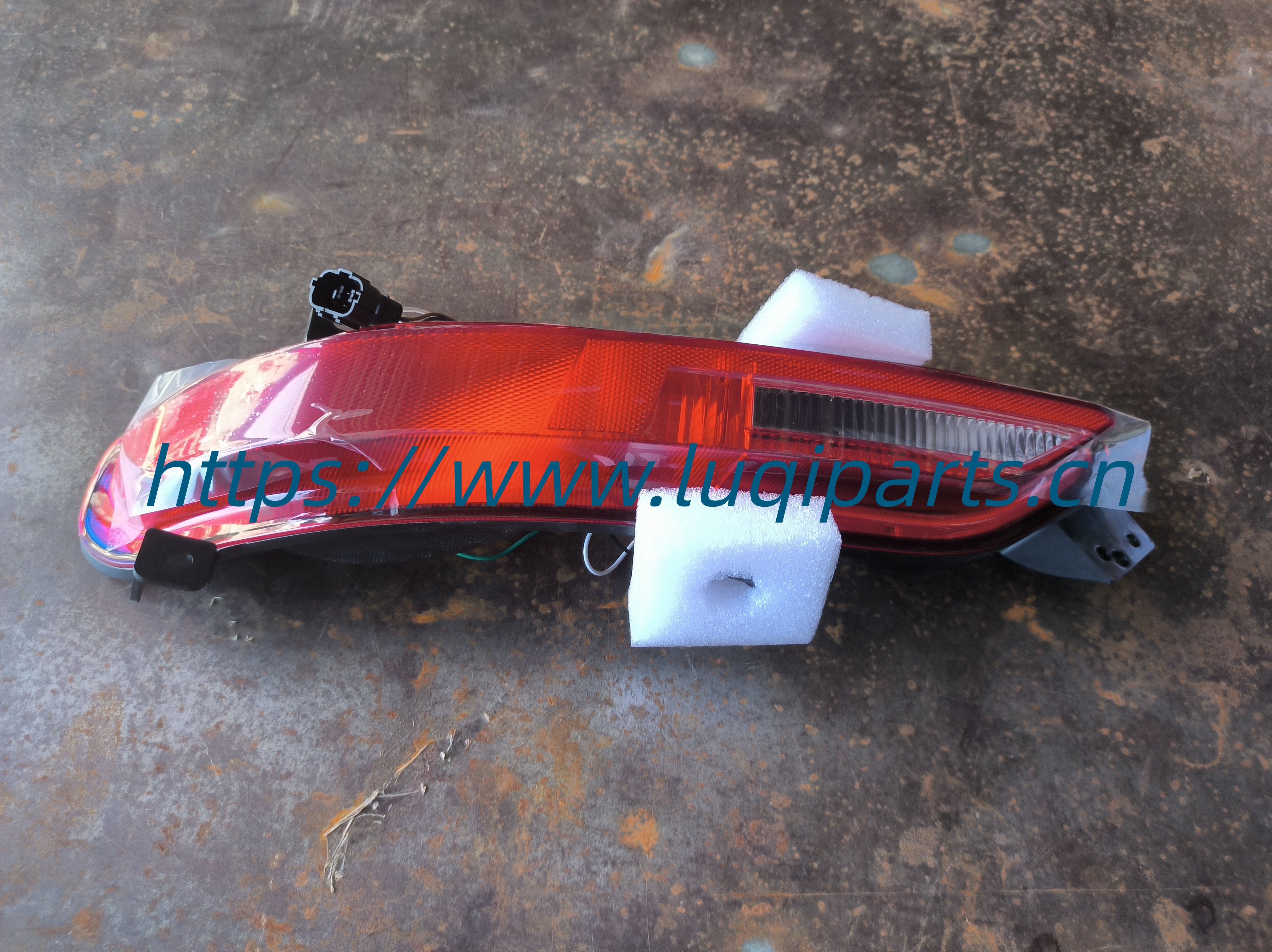 F08-4433010FL Left rear fog light CHERY Jetour X90 Plus