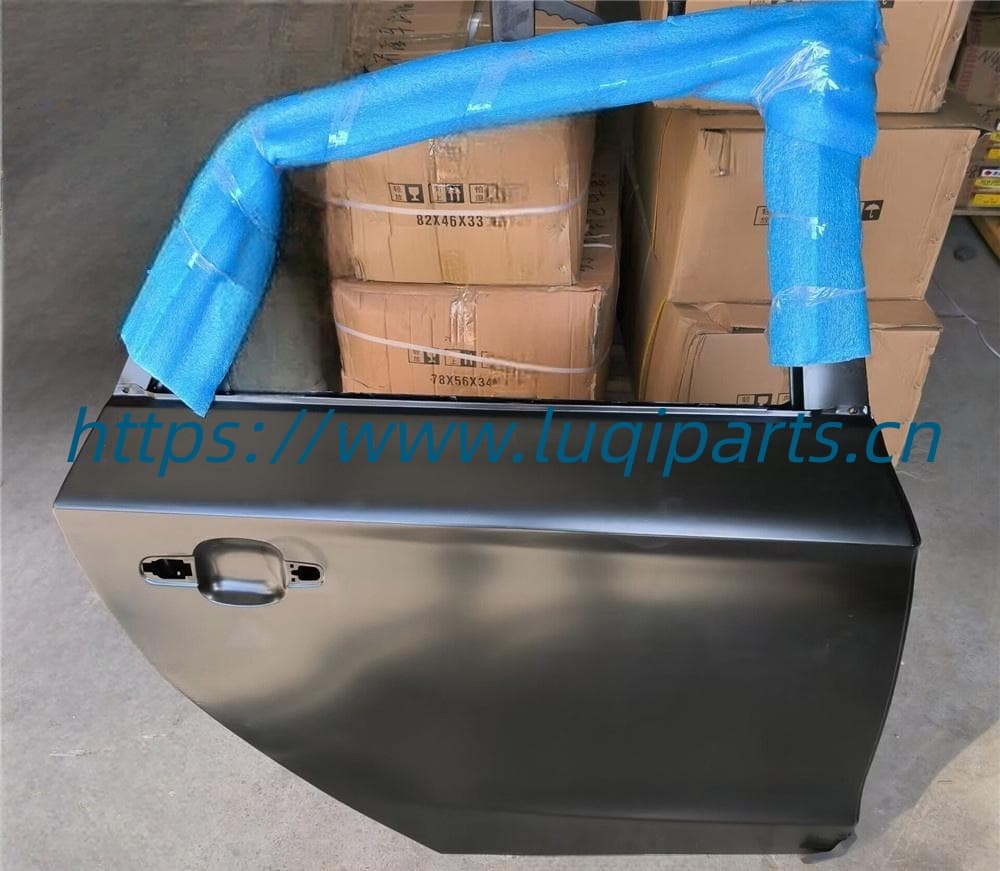 C201075-0600 Rear right door Changan Eado