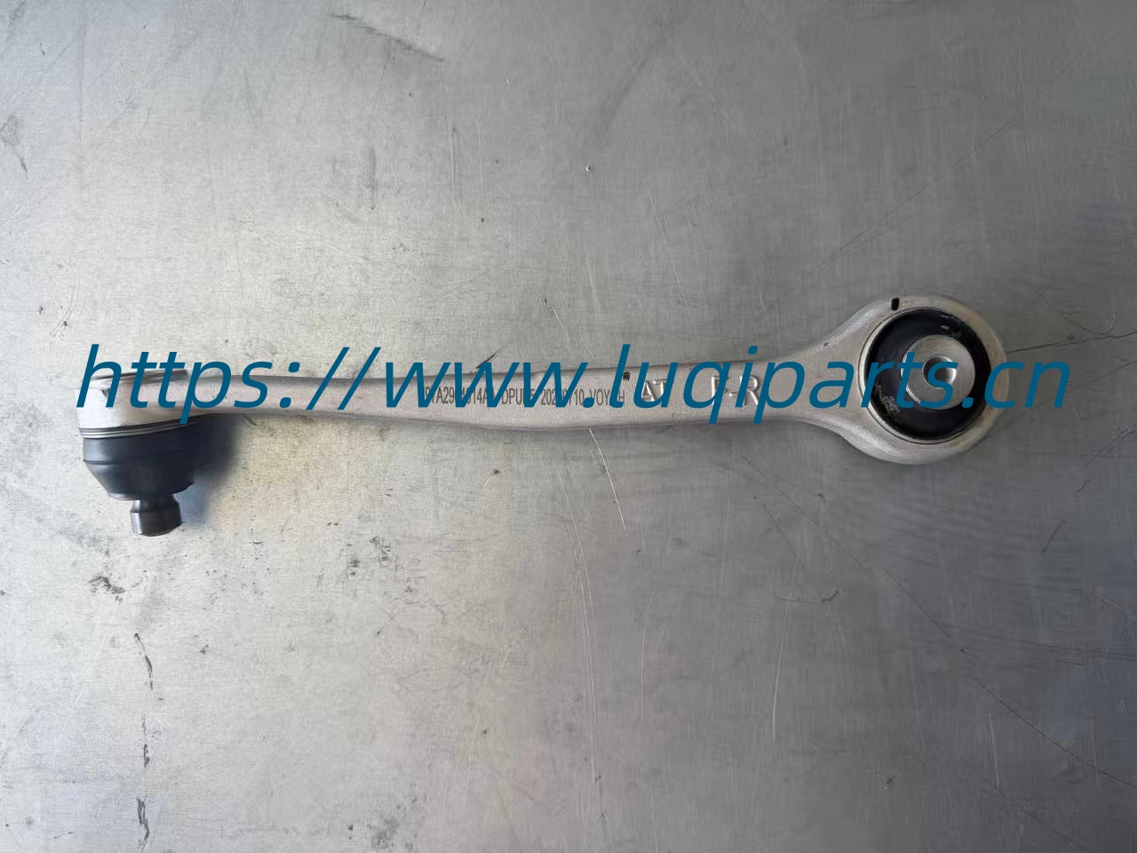 290401002 (290413001) Front right upper arm VOYAH FREE