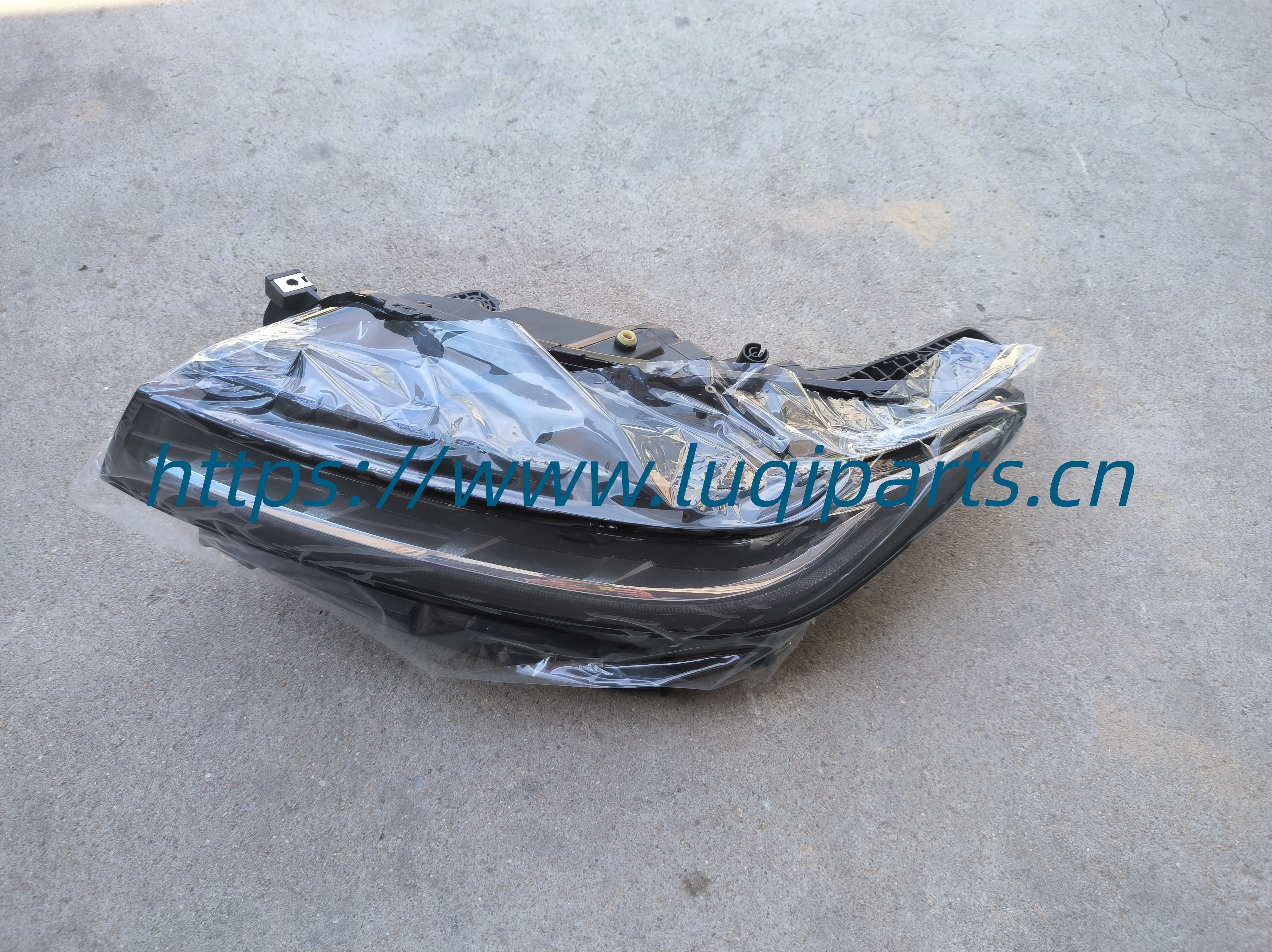 605000607AA Front left headlight CHERY EXEED LX