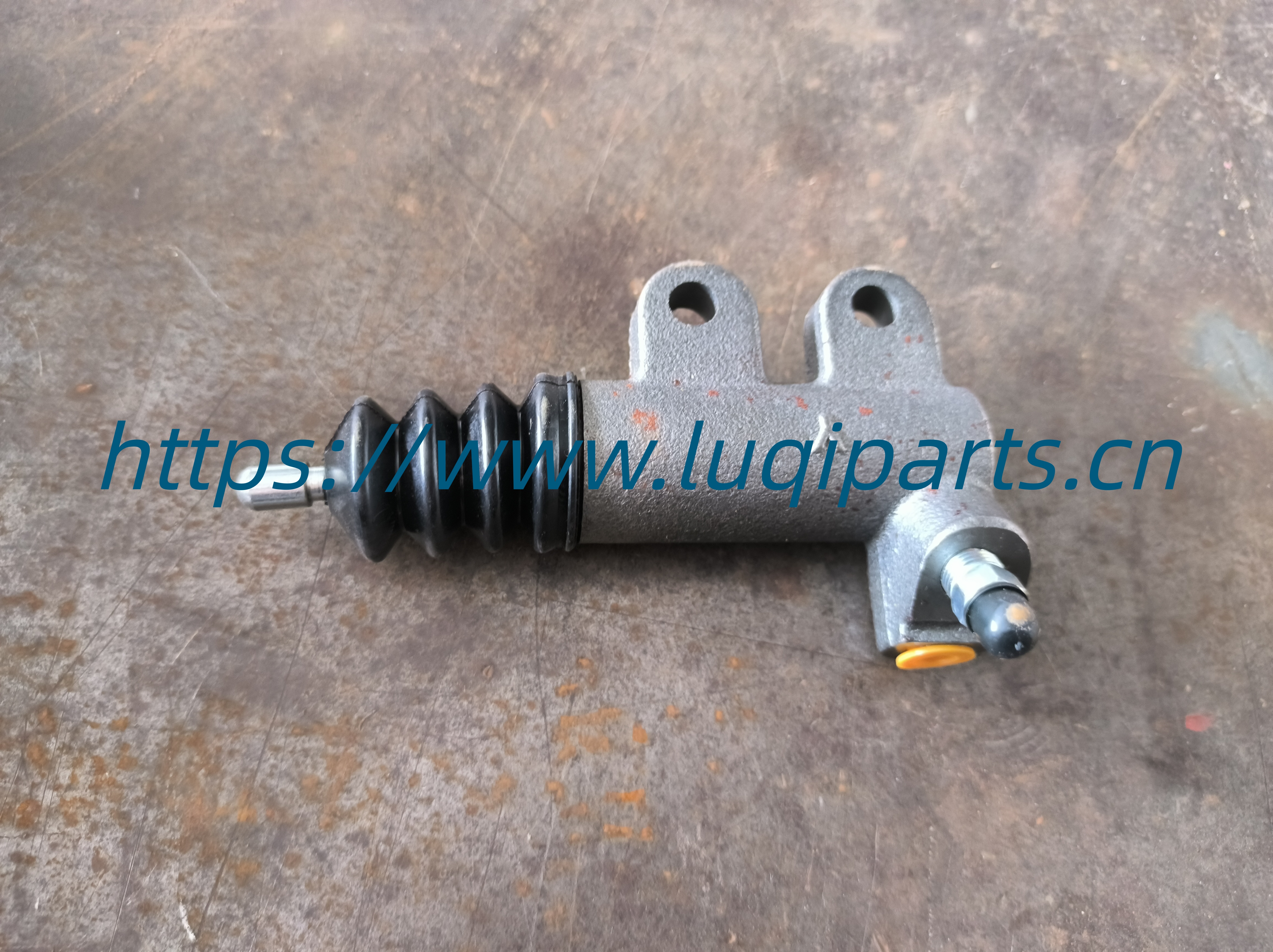 JW5F18C-1601334 Clutch cylinder BRILLIANCE V5