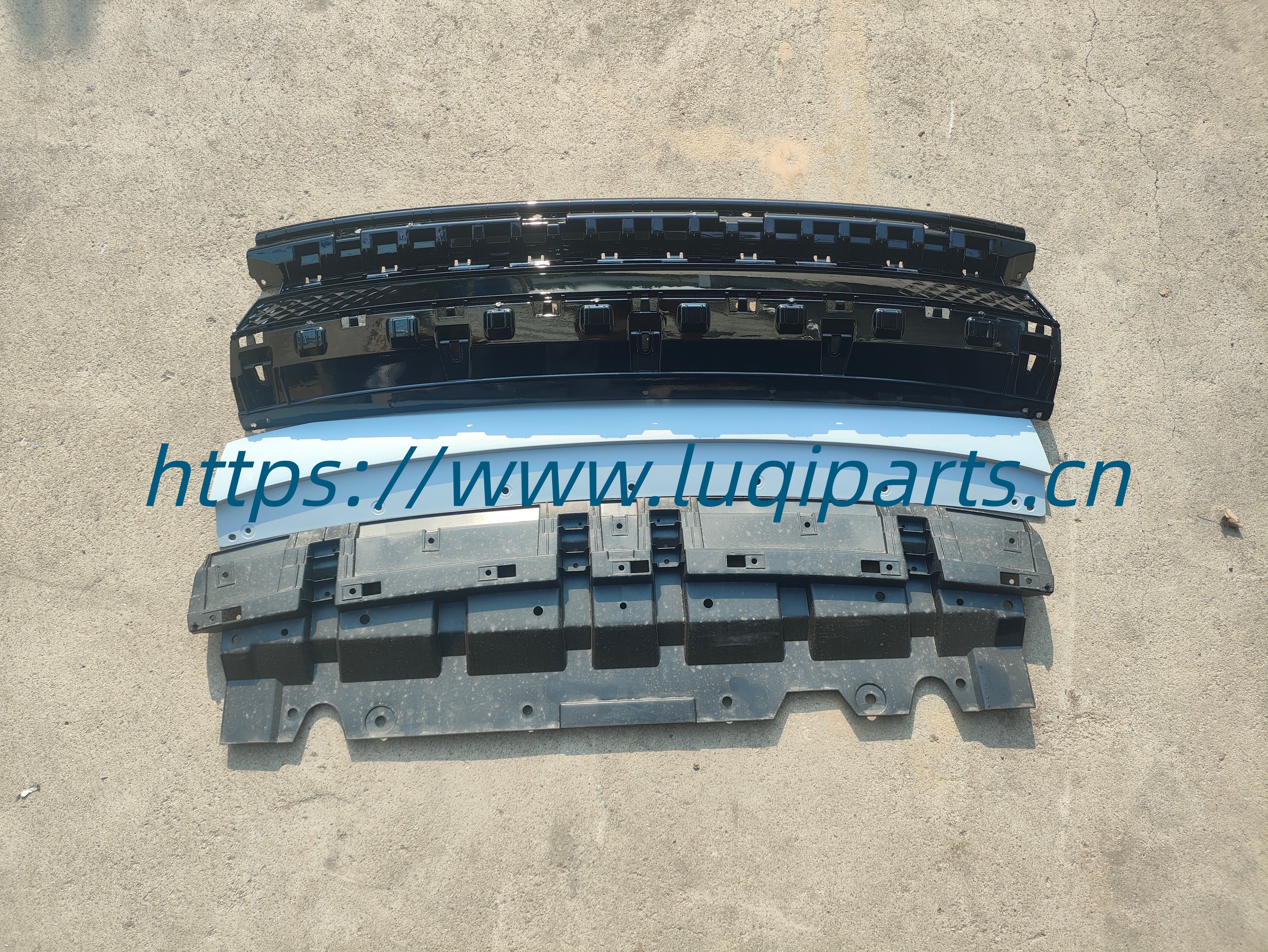 602001922AADQJ Front grille CHERY EXEED LX