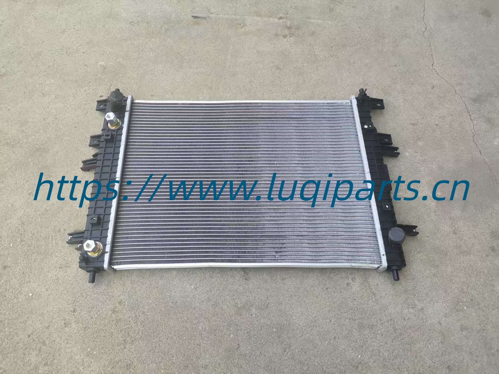 302001044AA Cooling radiator CHERY Tiggo 7 pro MAX